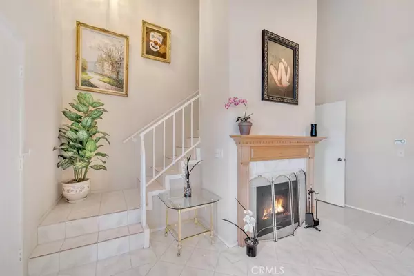 Sunland, CA 91040,10480 Sunland BLVD #16