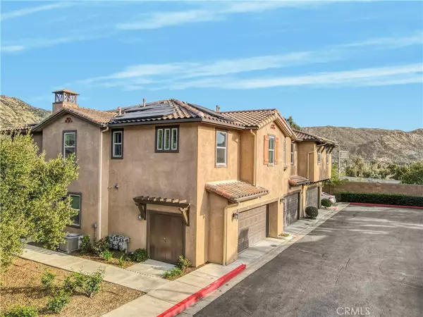 Simi Valley, CA 93063,2430 Ascending Oaks LN #3