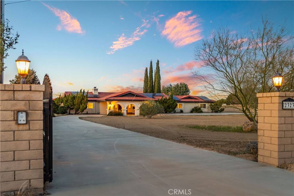 Palmdale, CA 93551,2323 W Avenue N8