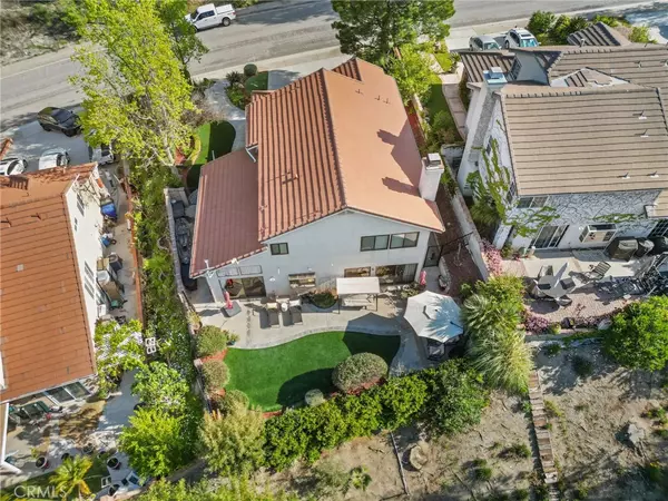 Castaic, CA 91384,28667 Greenwood PL