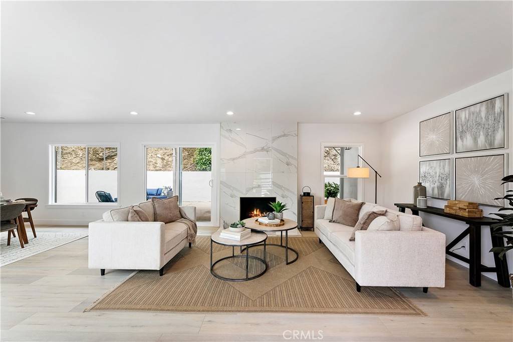 Sherman Oaks, CA 91423,3900 Benedict Canyon DR