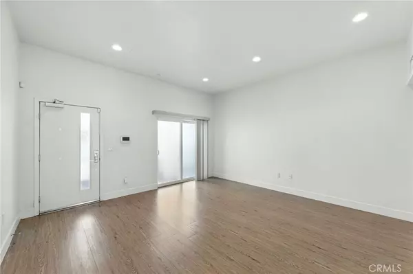 Studio City, CA 91602,4461 Tujunga AVE #102