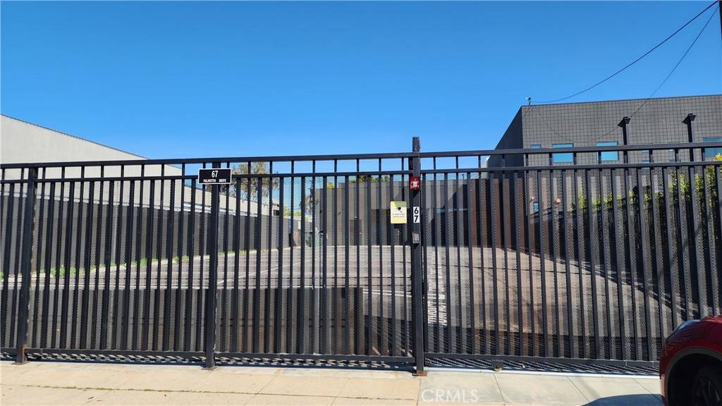 Pasadena, CA 91105,67 Palmetto DR