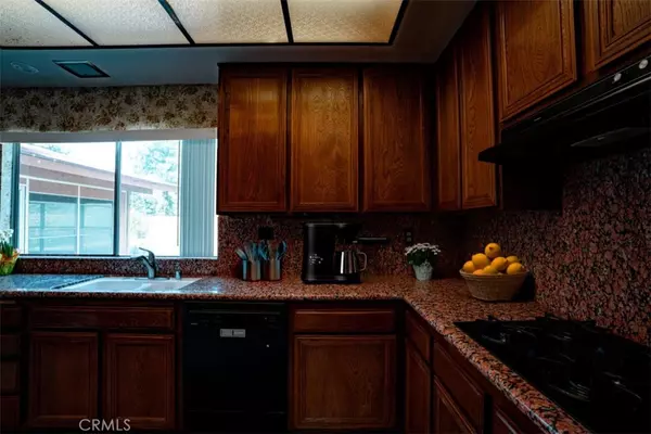 Chatsworth, CA 91311,21335 Kingsbury ST