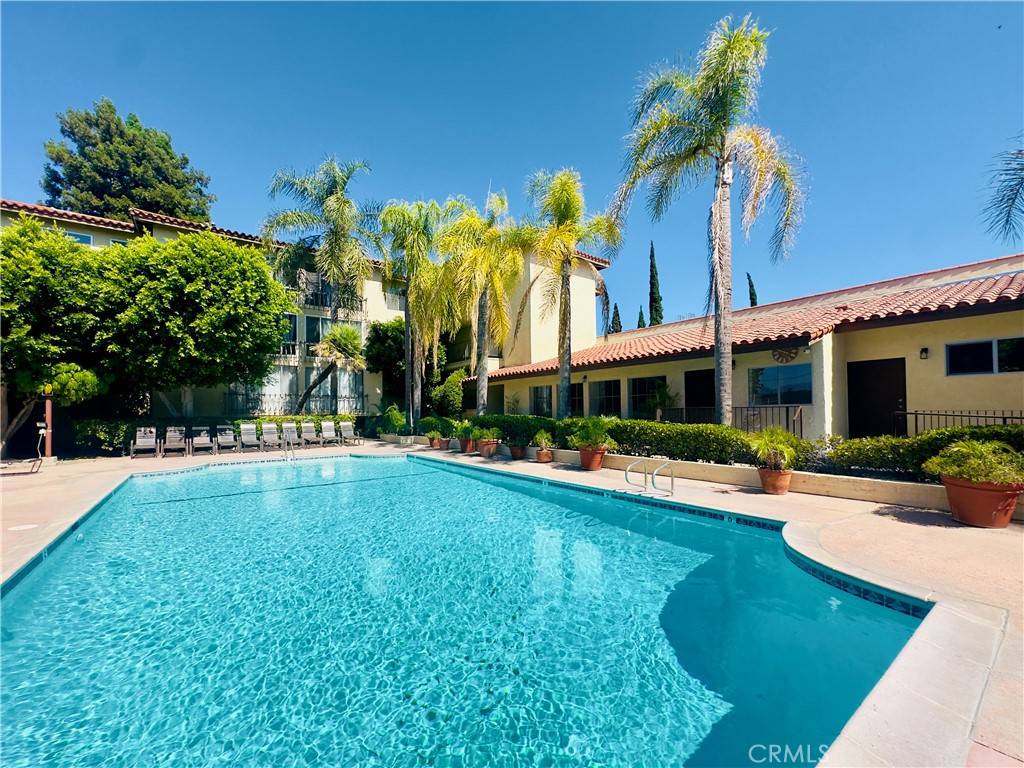 12720 Burbank BLVD #323, Valley Village, CA 91607