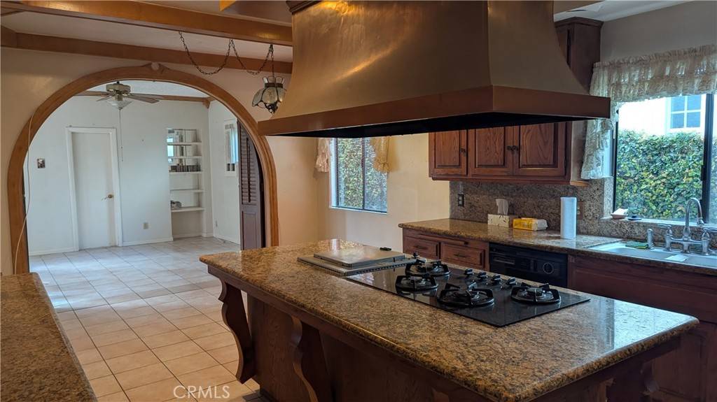 Sherman Oaks, CA 91403,14968 Greenleaf ST