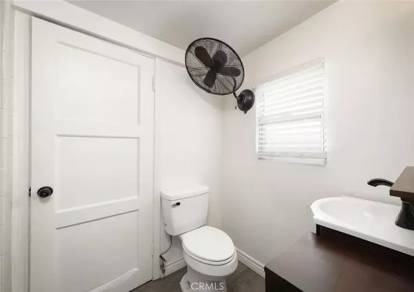 Bakersfield, CA 93305,2 Jeffrey ST