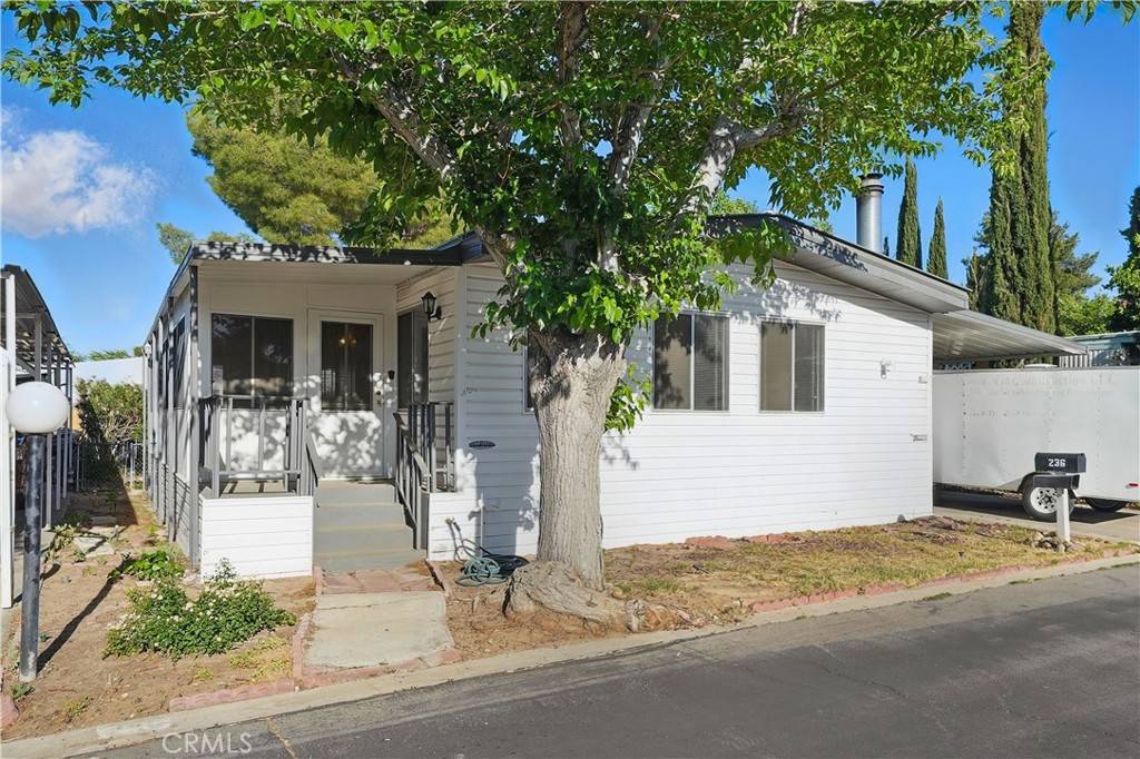 43850 20th ST E #236, Lancaster, CA 93535
