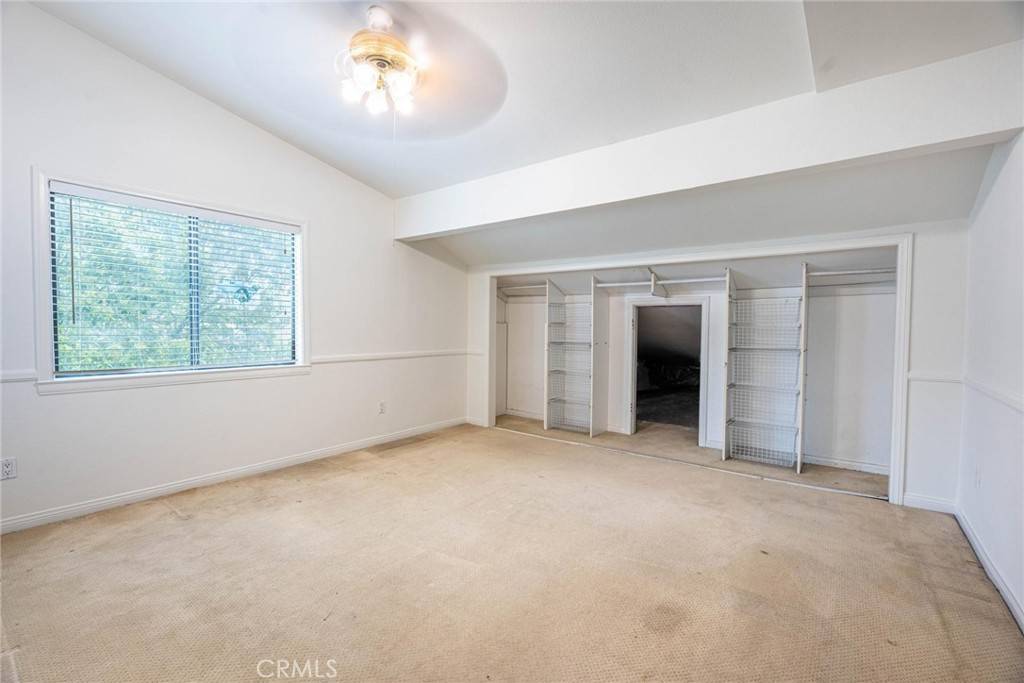 Saugus, CA 91350,21602 Bedford WAY
