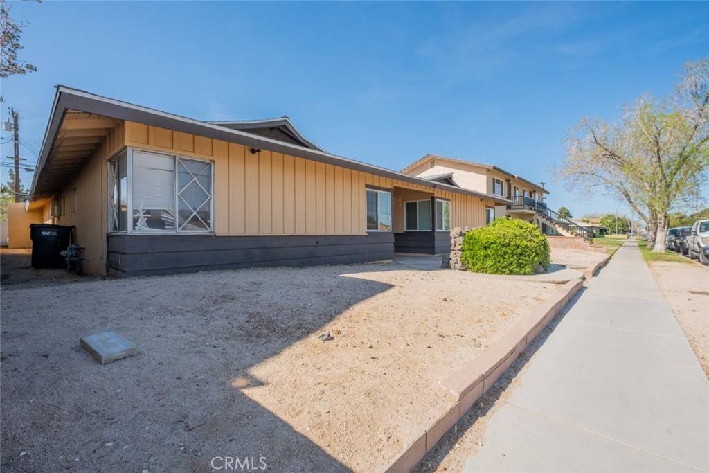 Lancaster, CA 93535,342 E Lancaster BLVD #6