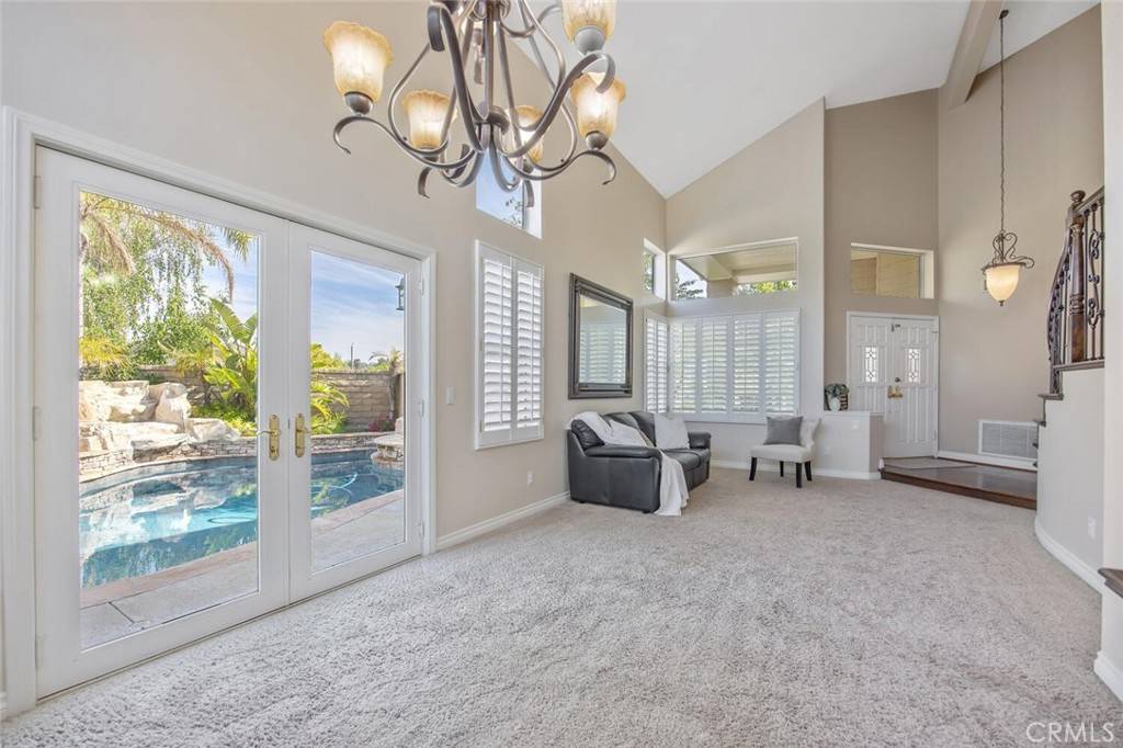Valencia, CA 91354,27448 Whitefield PL