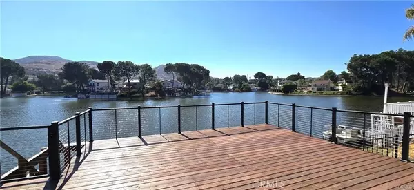 30658 Lakefront DR, Agoura Hills, CA 91301