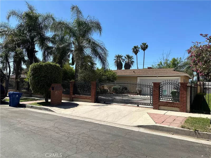 11265 Bromont AVE, Pacoima, CA 91331