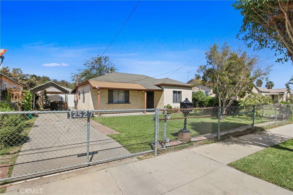 12527 Waldorf DR, Lynwood, CA 90262