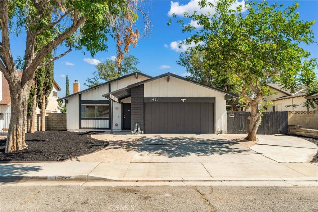 1027 Caperton ST, Lancaster, CA 93535