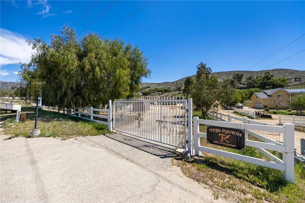 Acton, CA 93510,34500 Red Rover Mine RD
