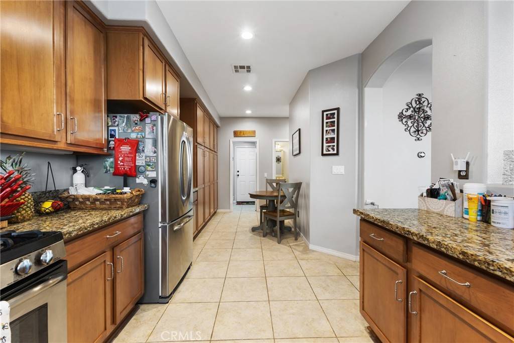 Valencia, CA 91354,23919 Brescia DR