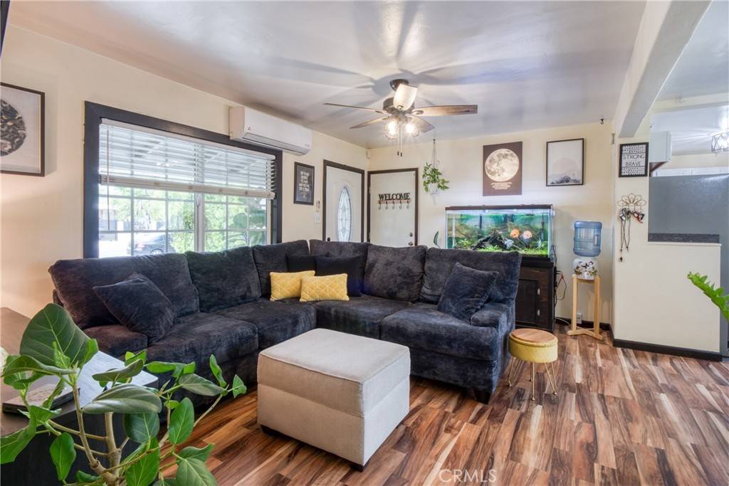 Sun Valley, CA 91352,12022 W. Redbank ST