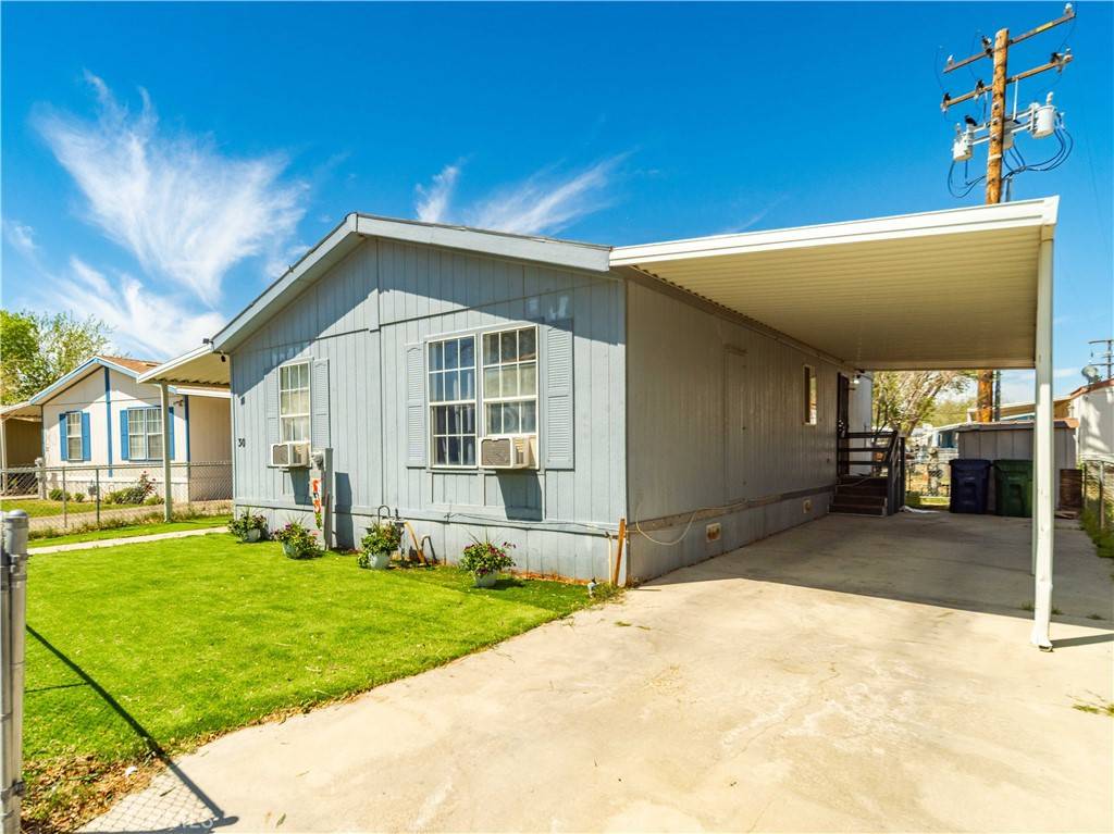 45800 Challenger WAY #30, Lancaster, CA 93535
