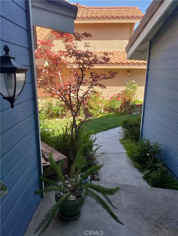 Saugus, CA 91350,22000 Jodi PL