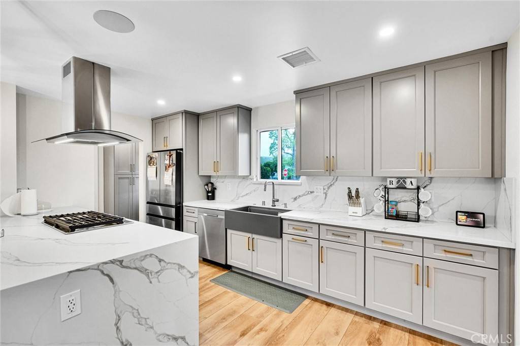 Sylmar, CA 91342,12643 Gladstone AVE