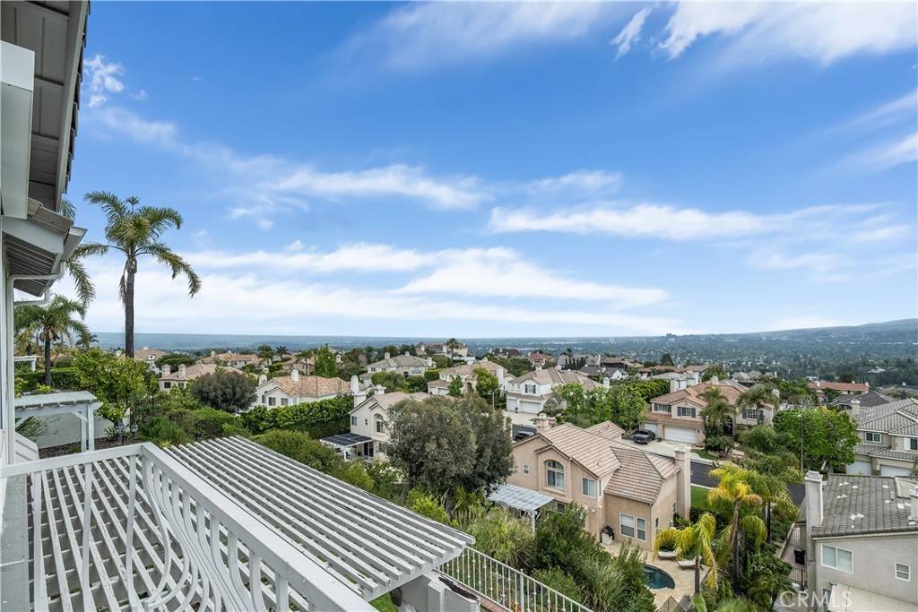 Woodland Hills, CA 91367,24926 Vista Verenda