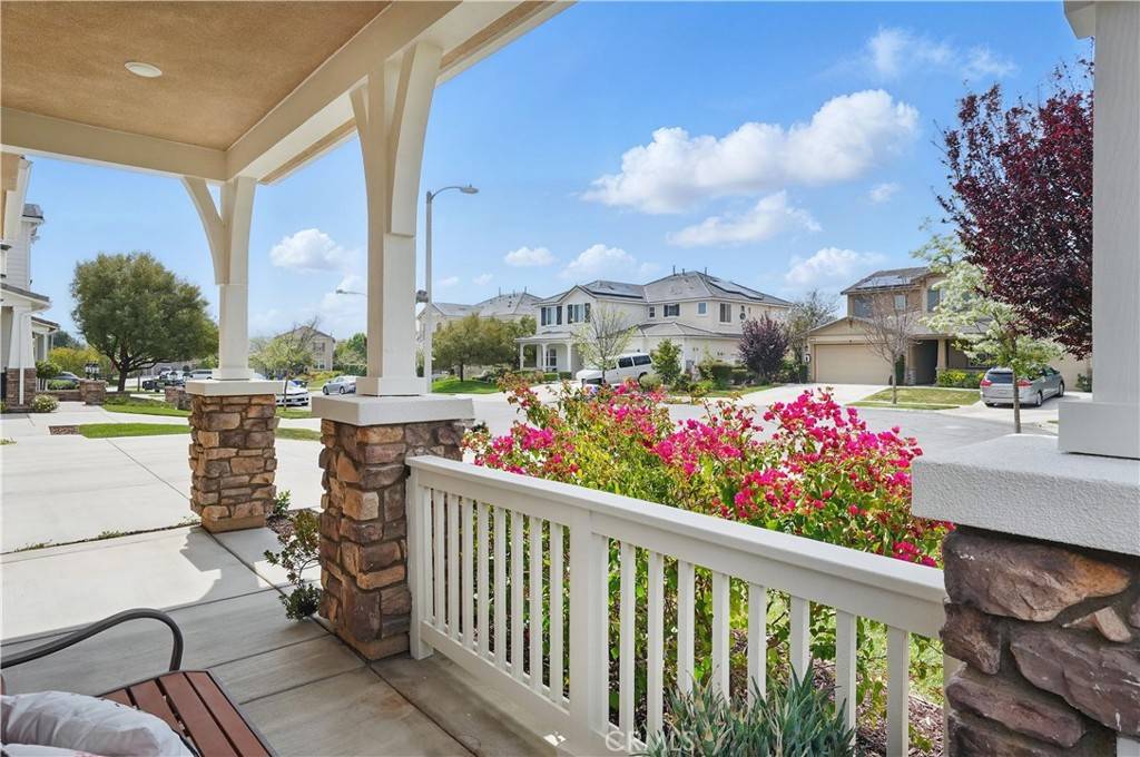 Saugus, CA 91350,22397 Copper Mountain CT