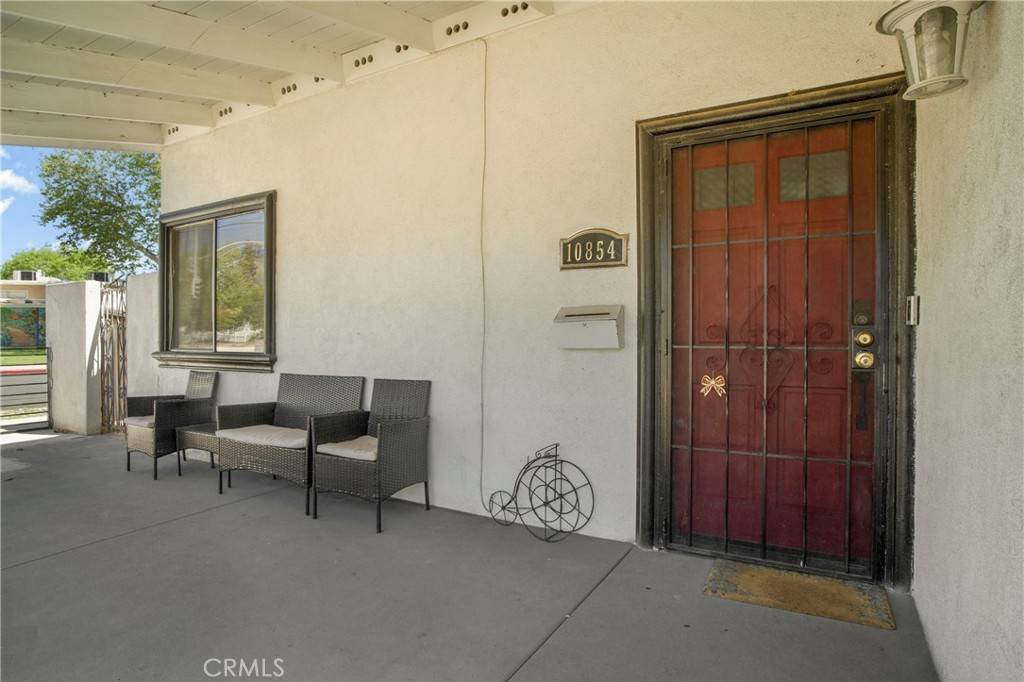 Granada Hills, CA 91344,10854 Hayvenhurst AVE
