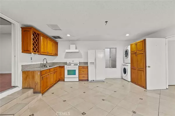 North Hills, CA 91343,15430 Parthenia ST