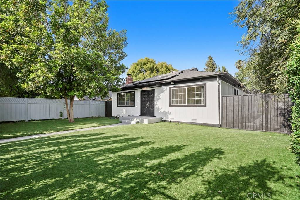 Valley Glen, CA 91401,5616 Buffalo AVE