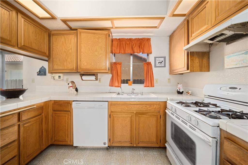 Rosamond, CA 93560,3312 Jahon CT