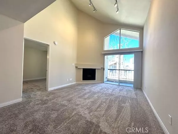 21450 Burbank BLVD #311, Woodland Hills, CA 91367