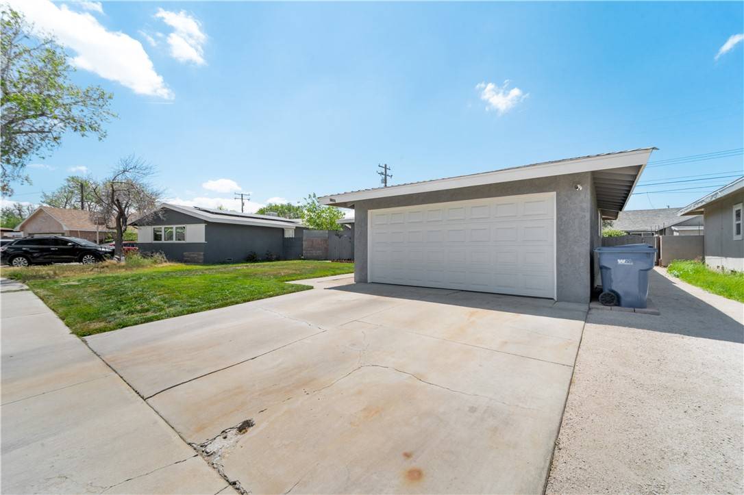 Lancaster, CA 93534,1320 W Avenue H10