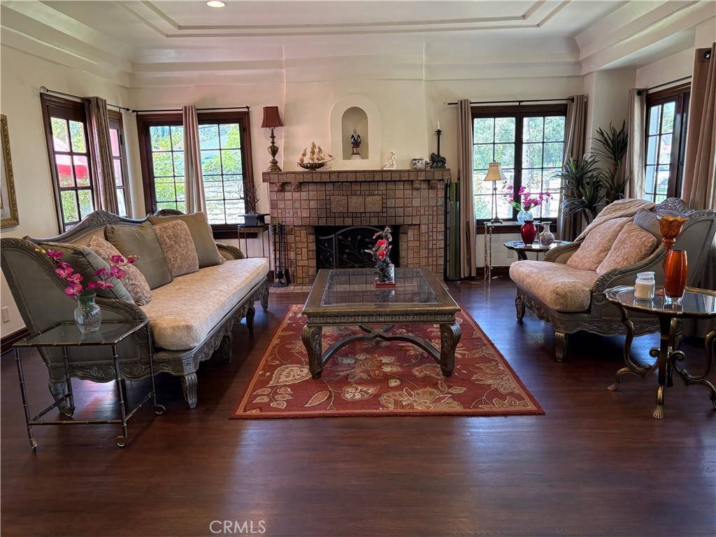 West Toluca Lake, CA 91602,11122 Hortense ST