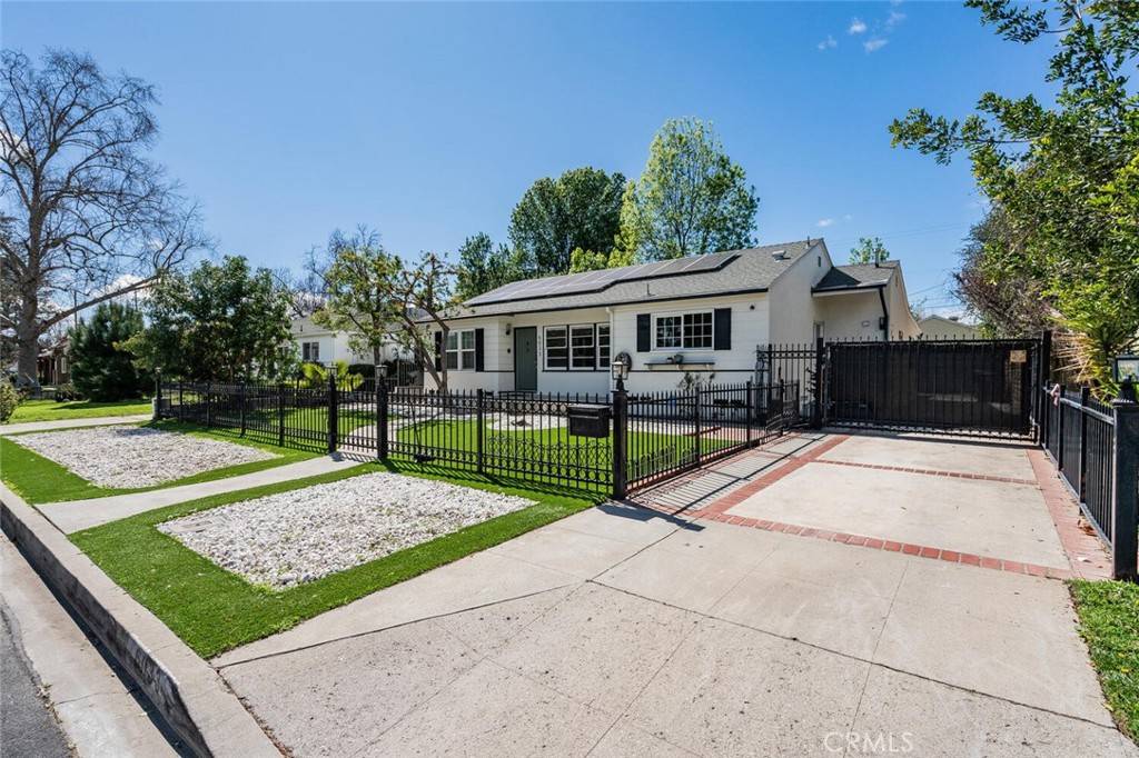 Valley Glen, CA 91401,6033 Allott AVE
