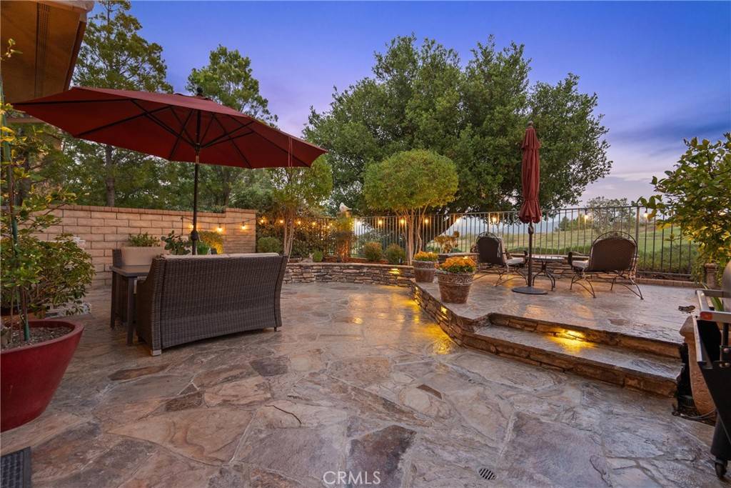 Valencia, CA 91381,25542 Via Ventana