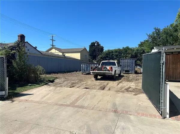 Lynwood, CA 90262,11664 Bellinger St