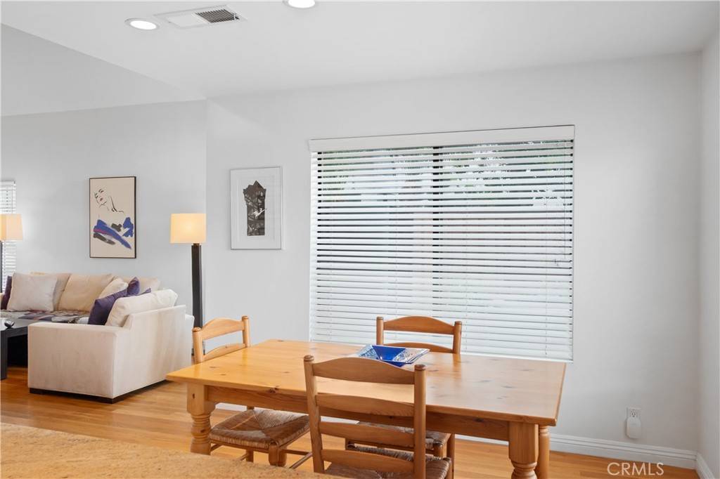 Calabasas, CA 91301,3956 Lost Springs DR