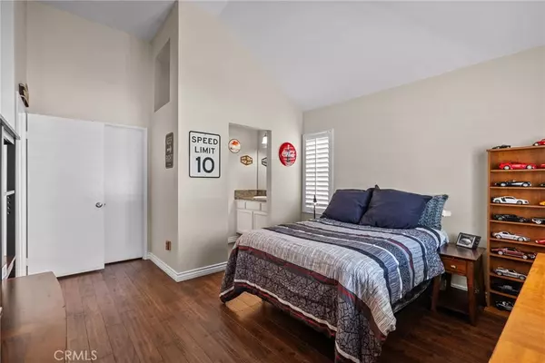 Valencia, CA 91354,23940 Whitfield PL