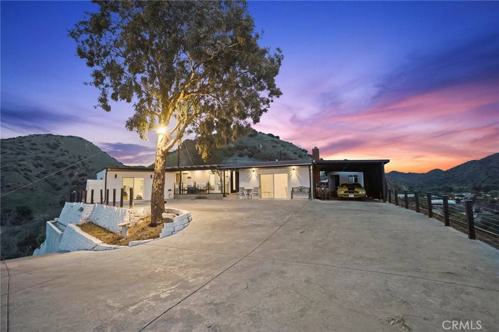 Sun Valley, CA 91352,9250 Del Arroyo DR
