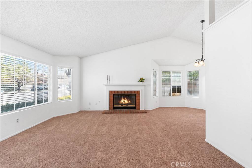 Palmdale, CA 93551,39709 Dover DR