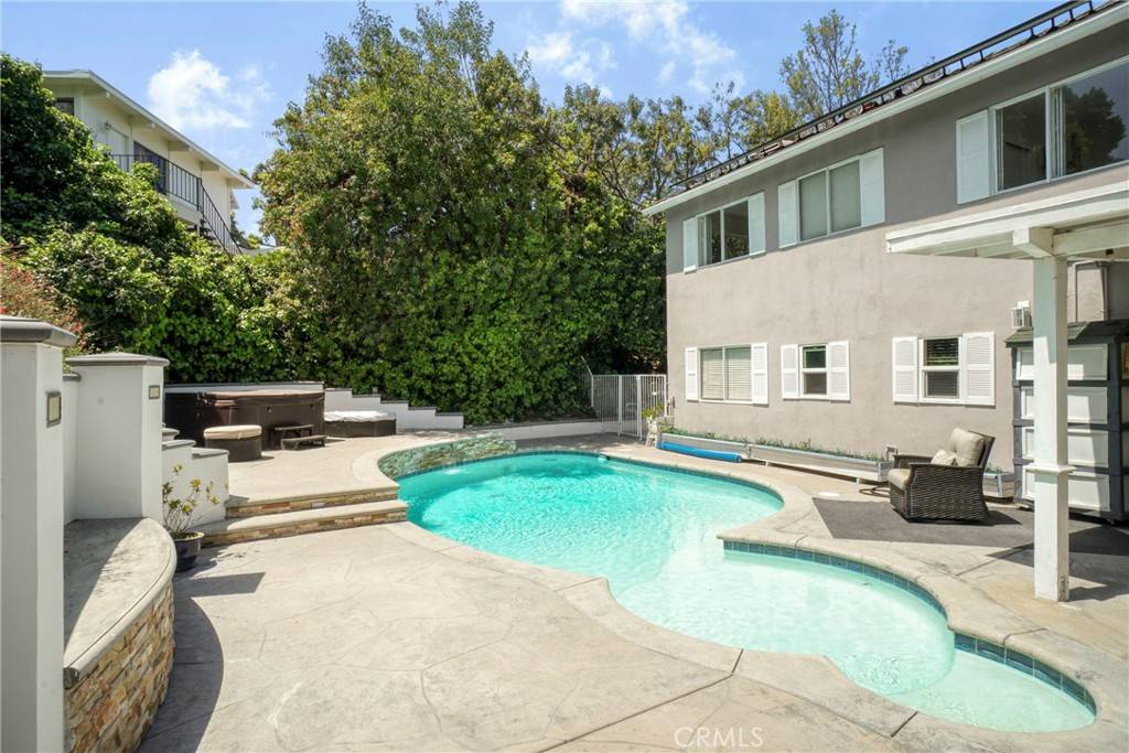 Woodland Hills, CA 91364,20300 Delita DR