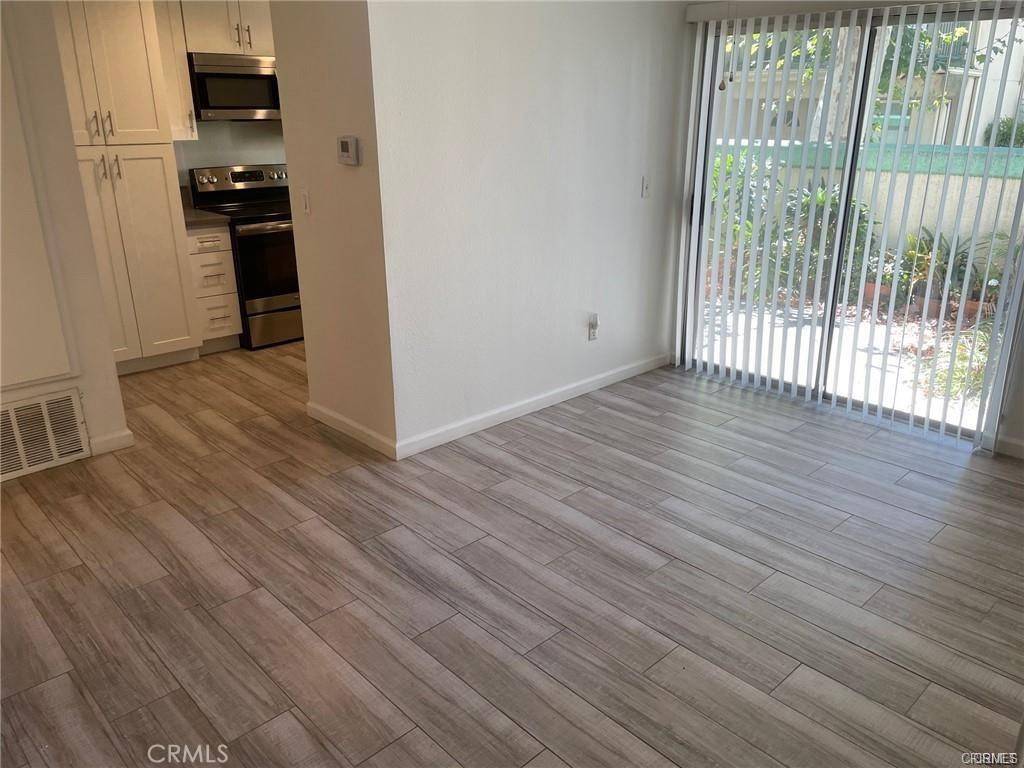 Northridge, CA 91324,18526 Mayall ST #B