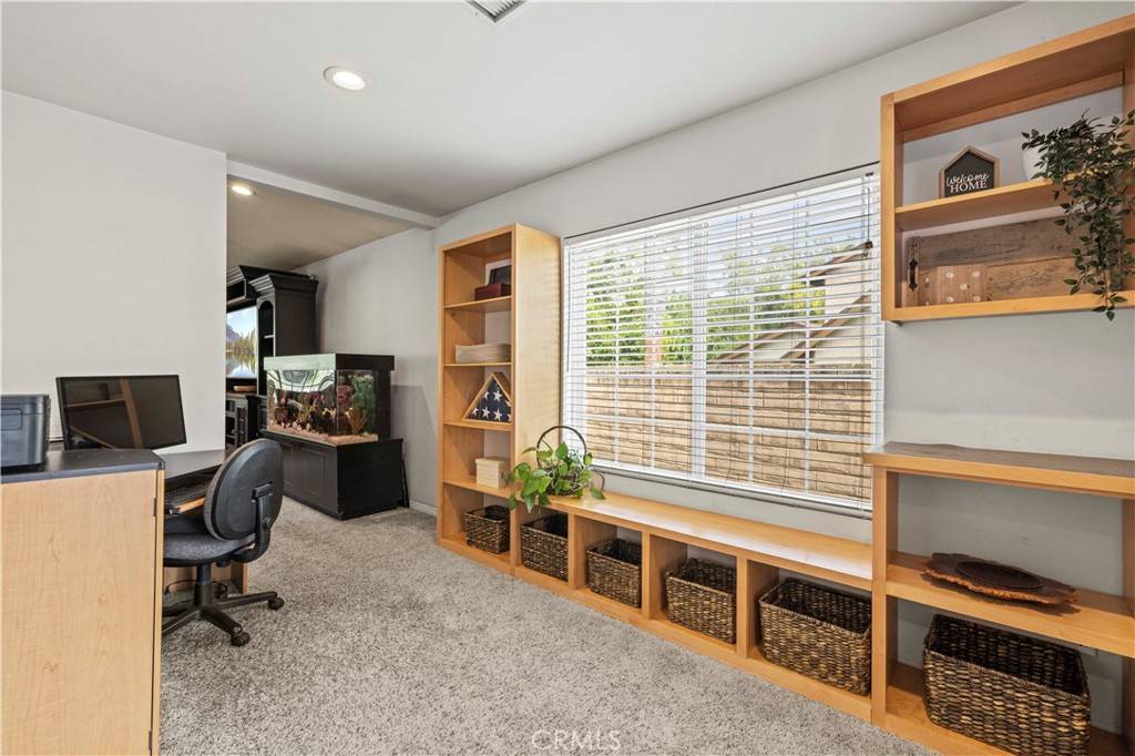 Saugus, CA 91350,27947 Caraway LN