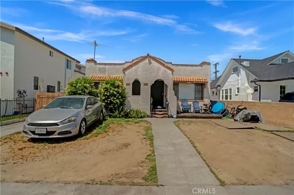 Los Angeles, CA 90037,4227 Walton AVE