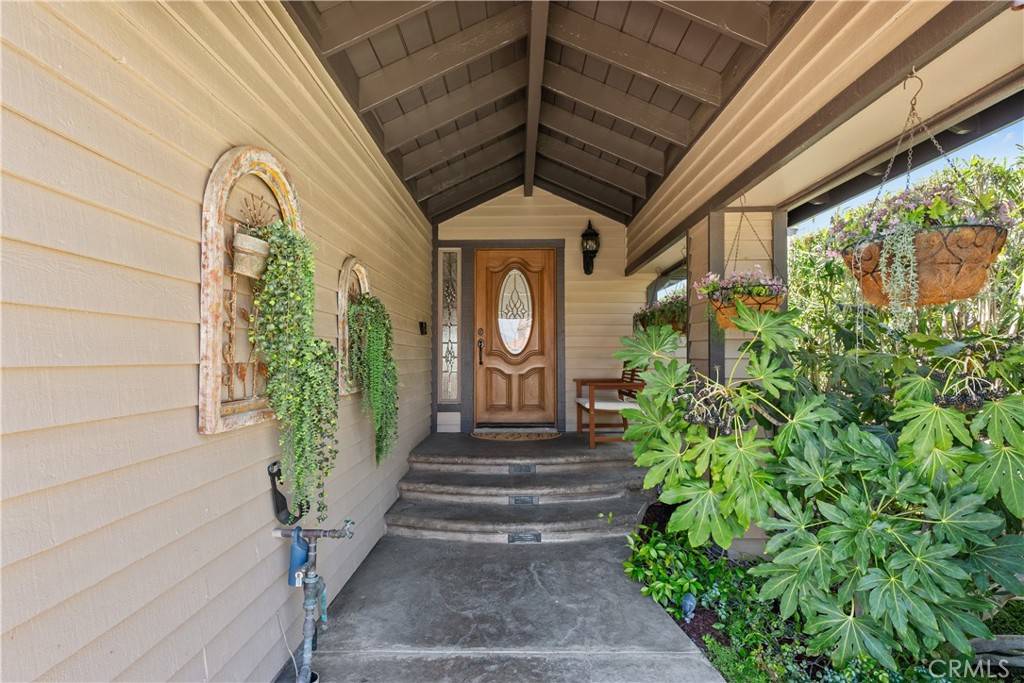 Newhall, CA 91321,24239 Bella CT