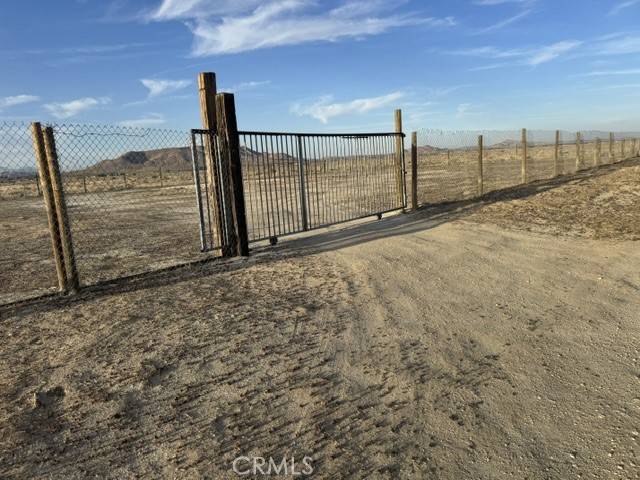0 Sue AVE, Rosamond, CA 93560