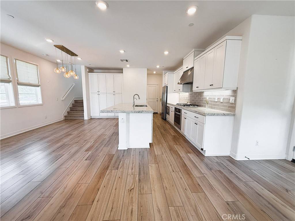 27078 Painted Sky WAY, Valencia, CA 91381