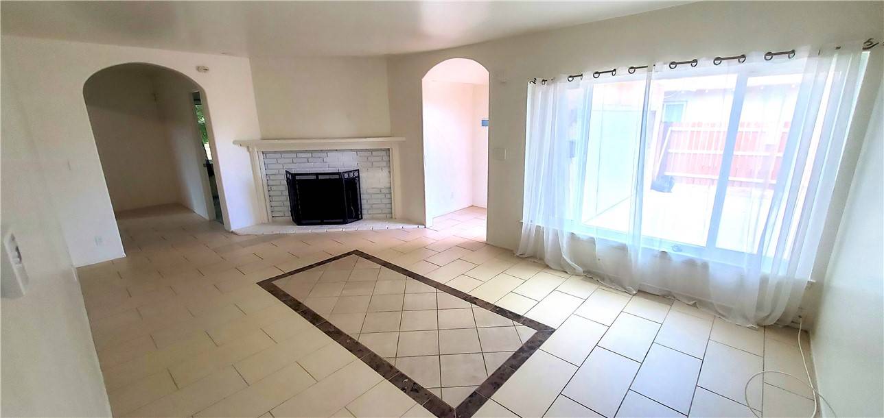 Palmdale, CA 93550,245 E Avenue Q4