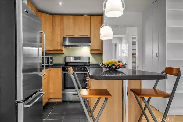 West Hollywood, CA 90069,1222 N Olive DR #213